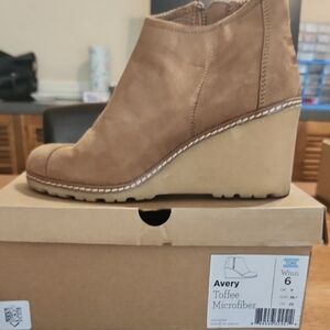 TOMS Brown Microfiber Wedge Booties